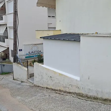 Artemis Studio-sea View, Private Garden Apartment